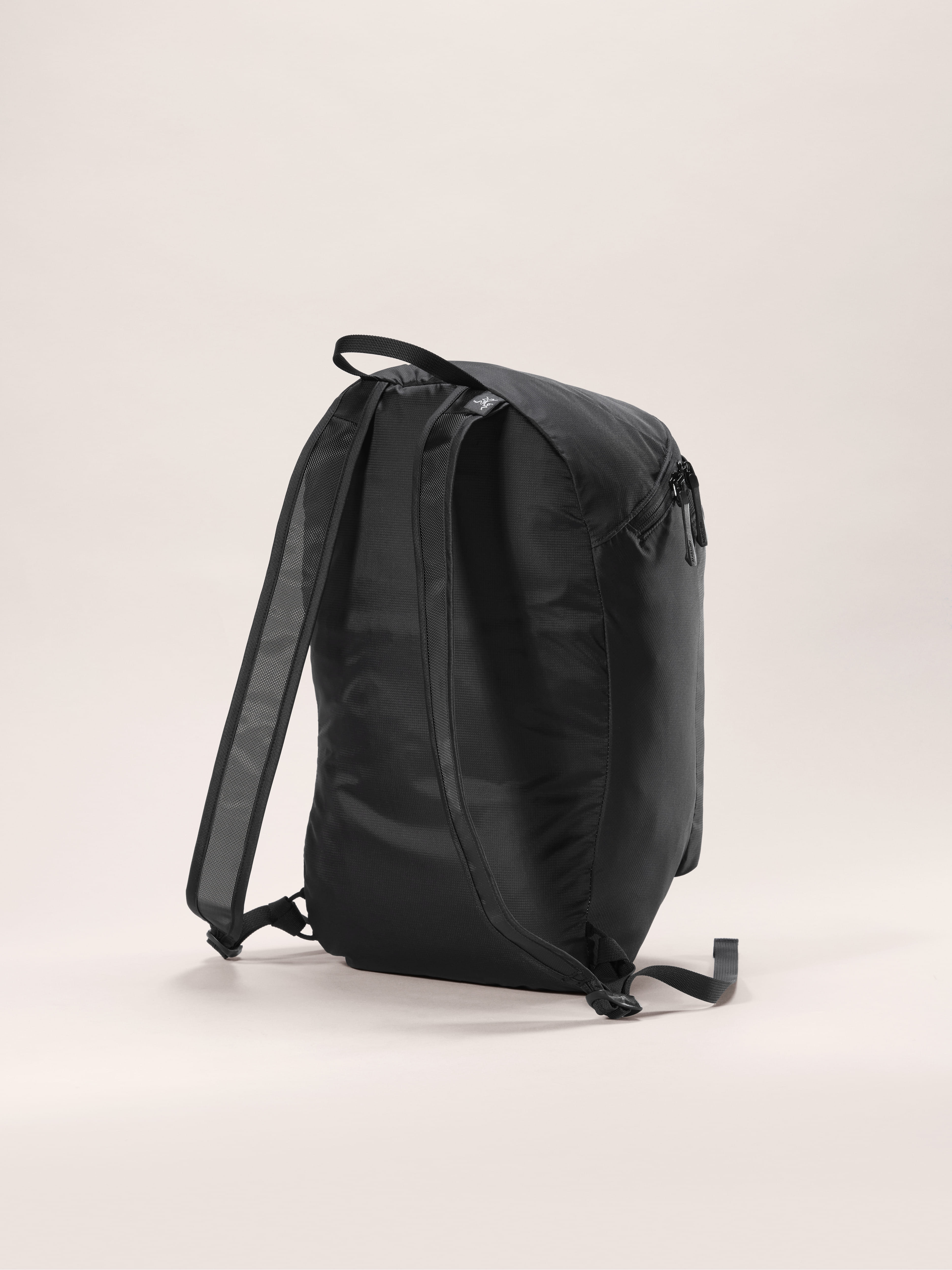 【新品未使用】ARC’TERYX Heliad 15 Black Arc'teryx Heliad 15 Backpack Daypack black 15 Liters - Transa.ch